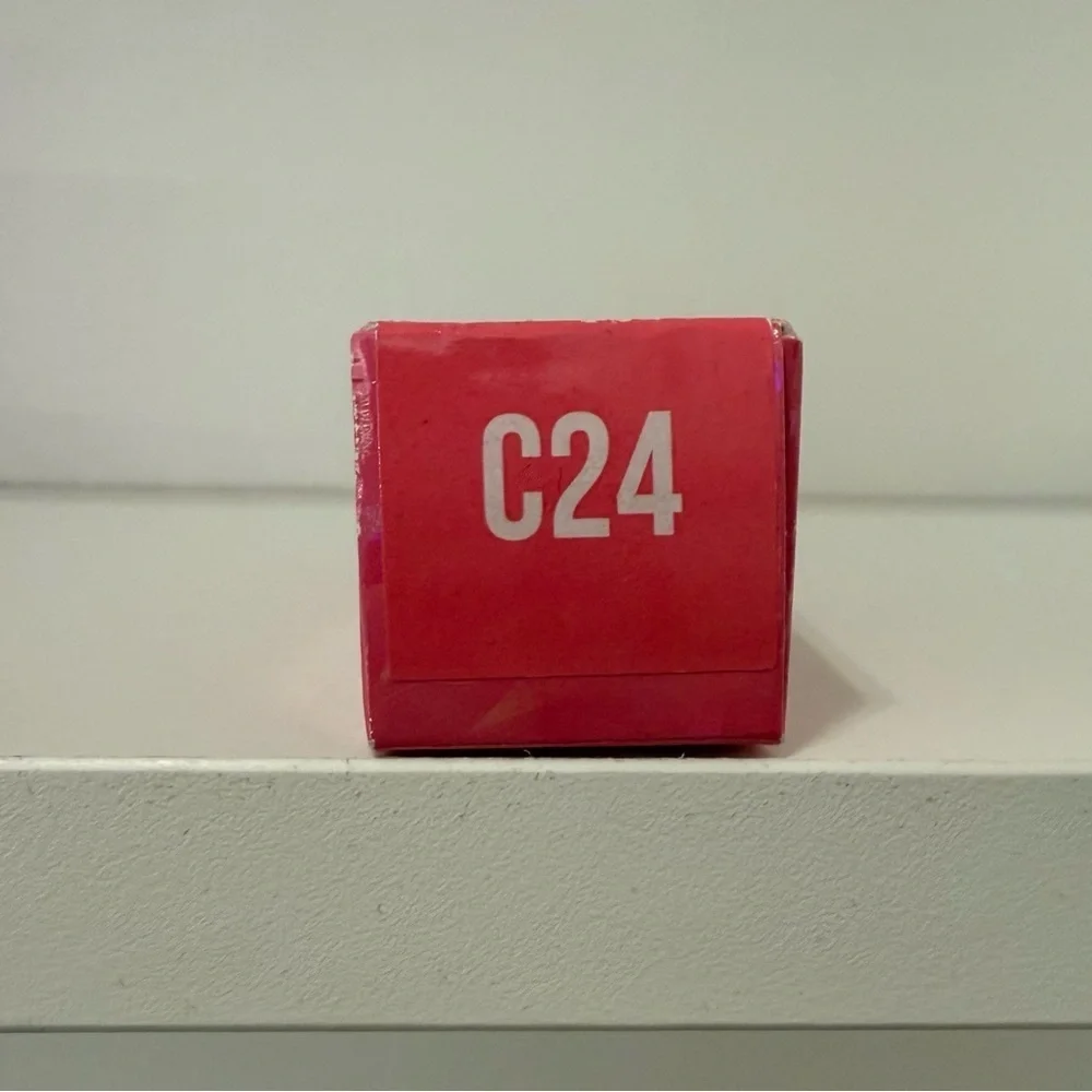 JEFFREE STAR C24 Magic Star Concealer NIB